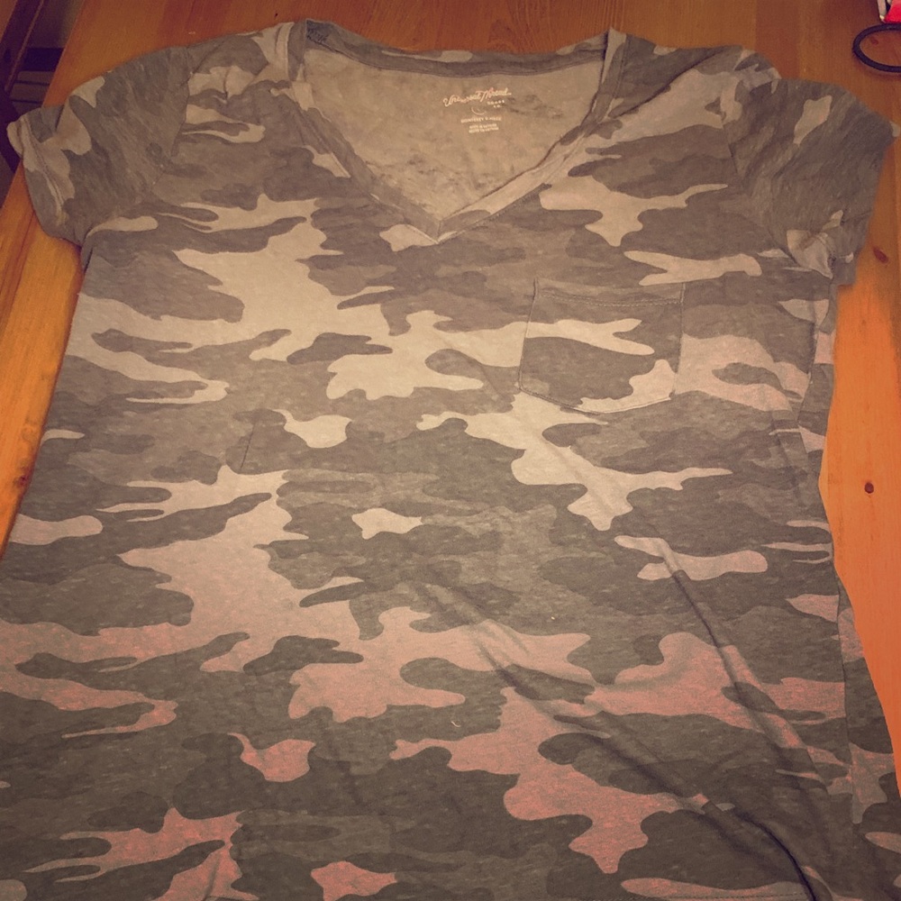 Universal Thread Camo shirt